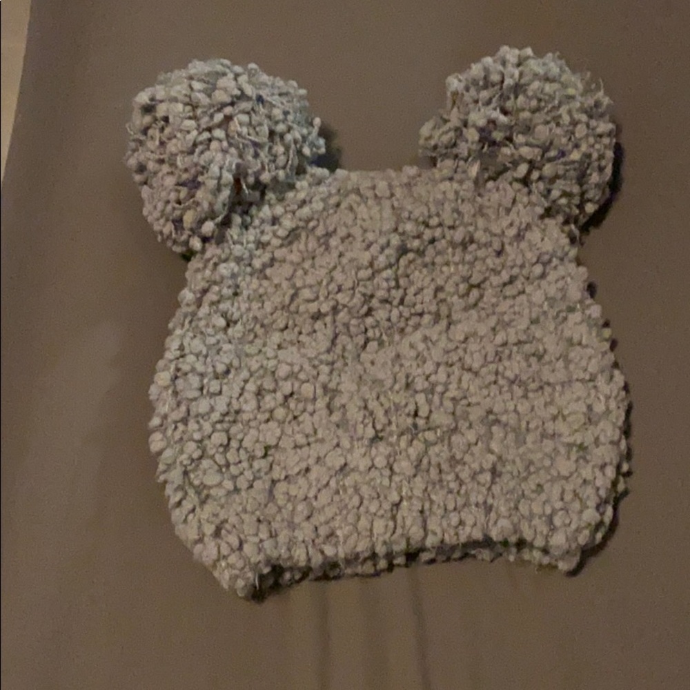 Pompom eared hat